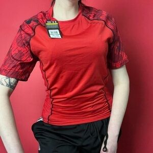 Black and red athletic tee shirt  🖤❤️​​​​​​​​​​​​​​​